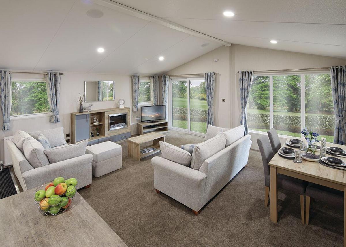 Готель Queensberry Bay Leisure Park Powfoot Екстер'єр фото